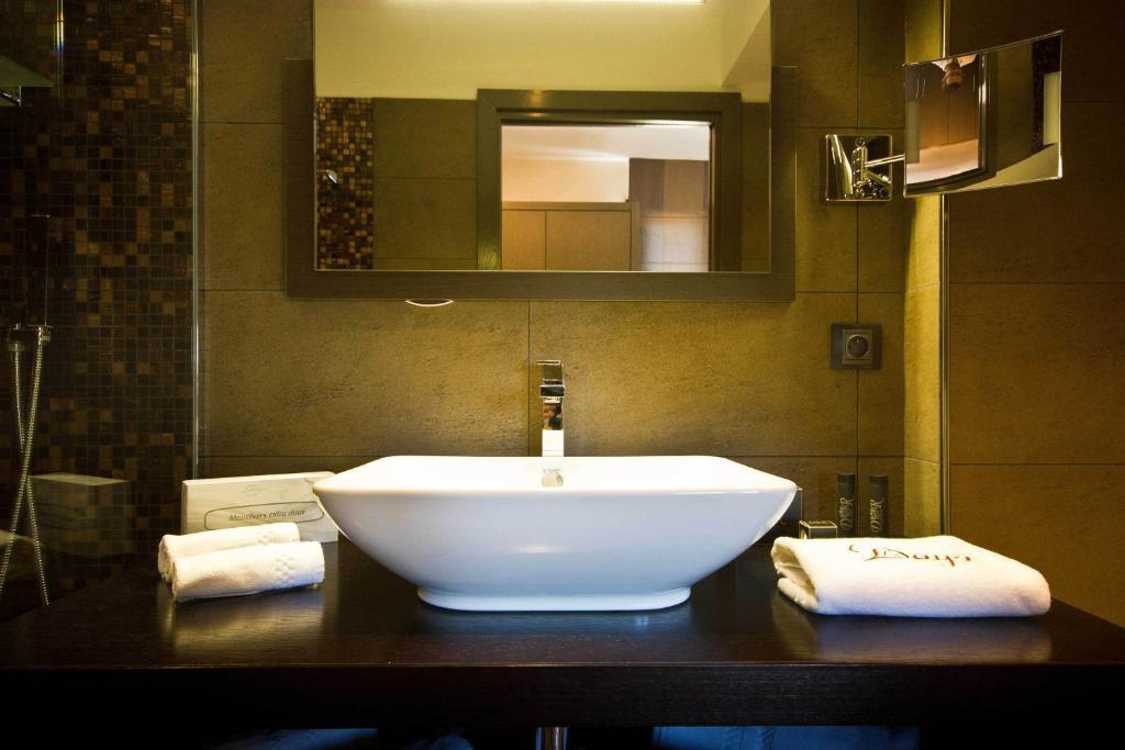 Le Daya Hotel & Spa - Boutique Hotel Roquebrune-sur Argens Oda fotoğraf