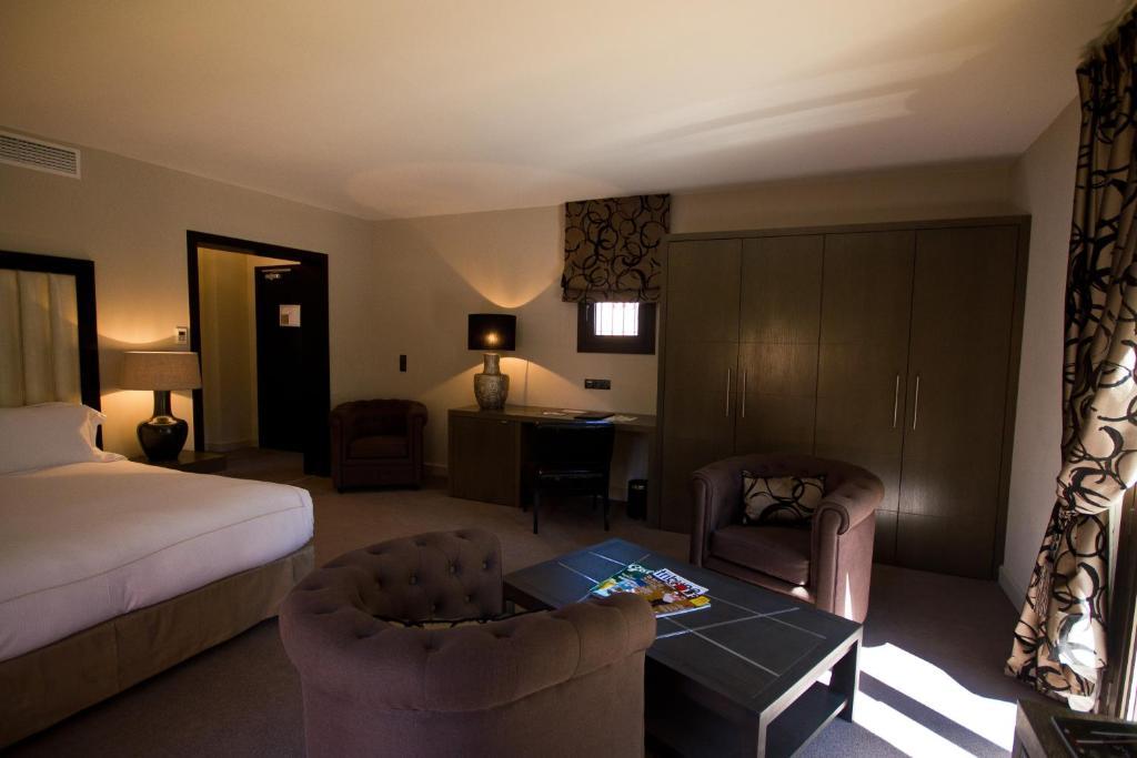 Le Daya Hotel & Spa - Boutique Hotel Roquebrune-sur Argens Oda fotoğraf