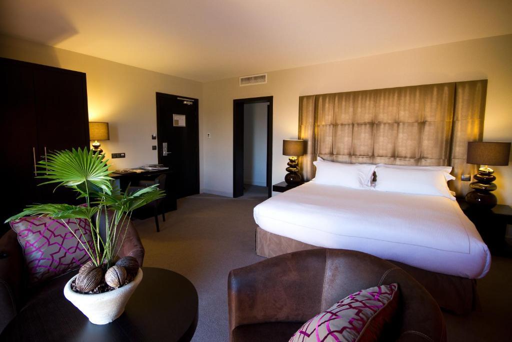 Le Daya Hotel & Spa - Boutique Hotel Roquebrune-sur Argens Oda fotoğraf