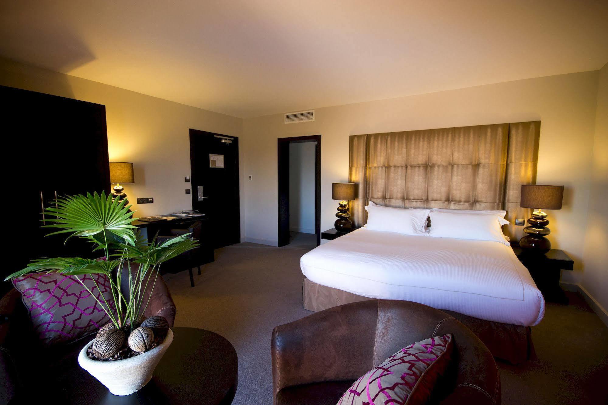 Le Daya Hotel & Spa - Boutique Hotel Roquebrune-sur Argens Dış mekan fotoğraf